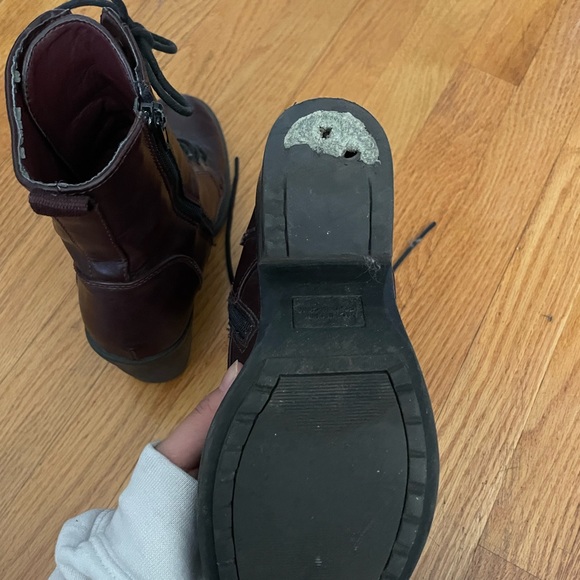 forever21 maroon chunky platform lace up heeled boots - Picture 5 of 8